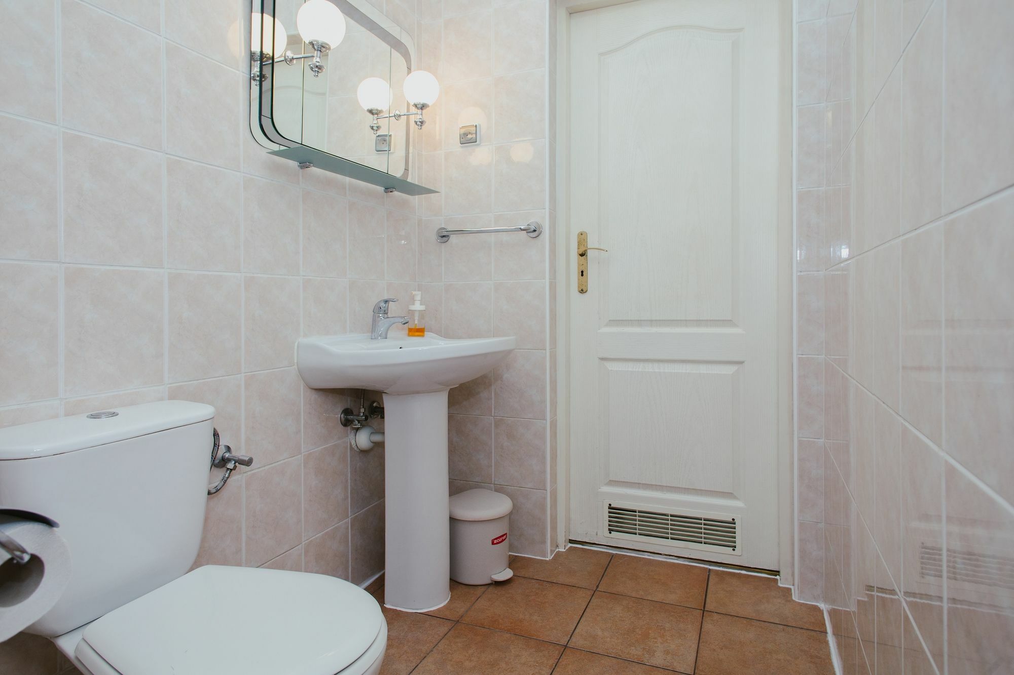 Lucka Rooms - Sound Of Silence Varşovia Exterior foto